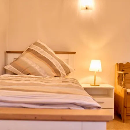 Appartement 38368 Rennau-Gaestezimmer Mit Gemeinschaftskueche Und -Bad 