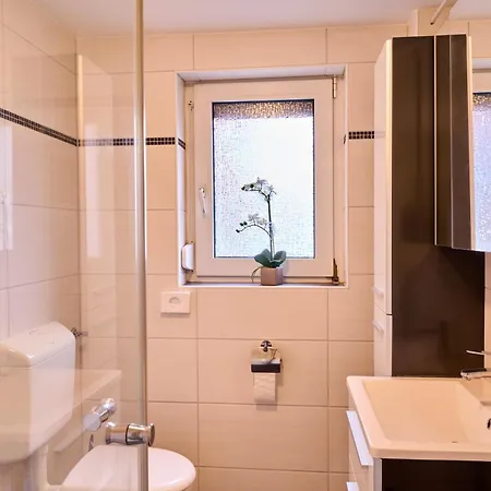 38368 Rennau-Gaestezimmer Mit Gemeinschaftskueche Und -Bad 
